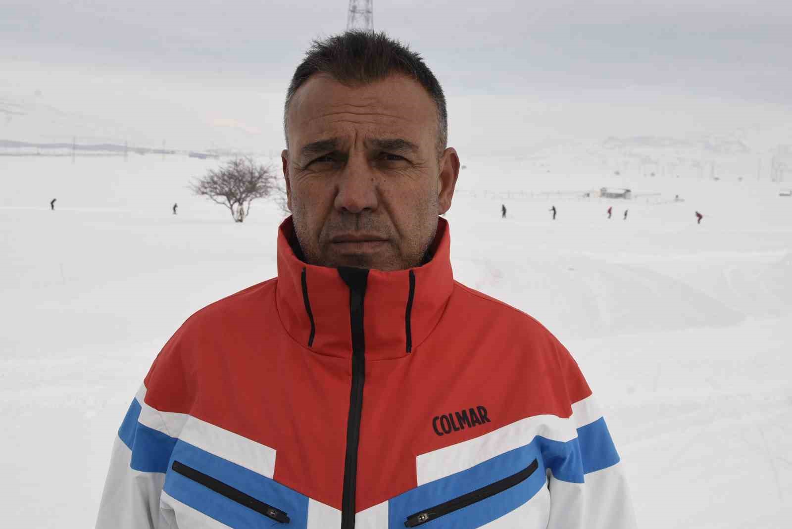 Kar ve ayaz altında şampiyonluk mesaisi
