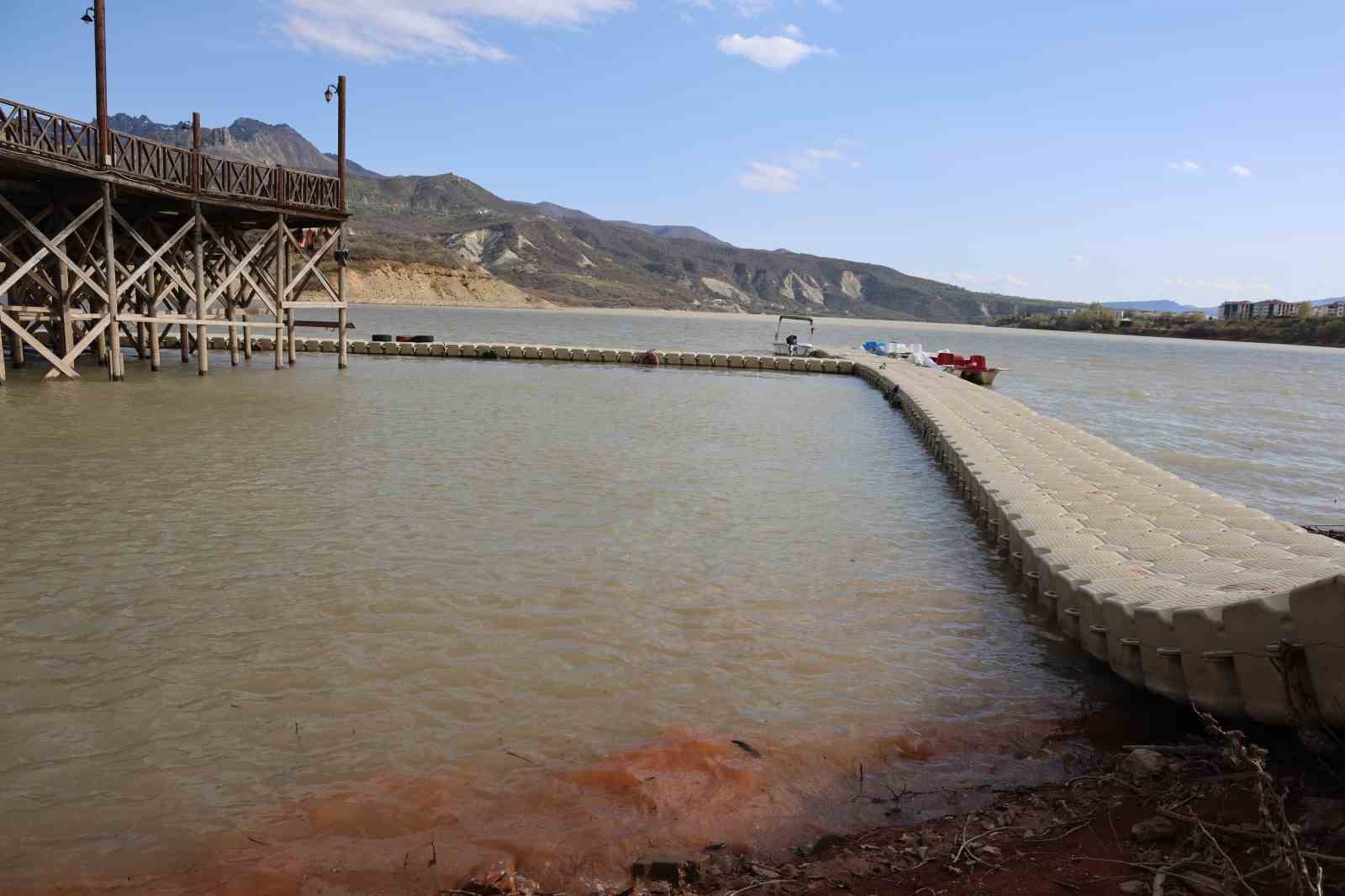 Kar ve yağmurlarla Uzunçayır Baraj Gölü’nün debisi yükseldi
