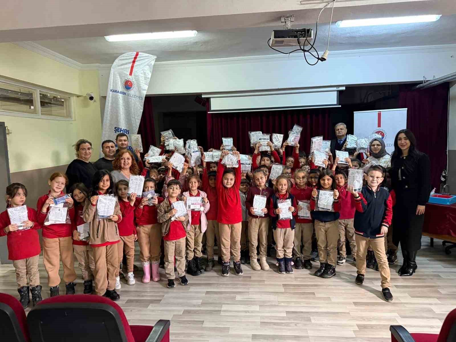 Karabük Belediyesi’nden öğrencilere hijyen etkinliği
