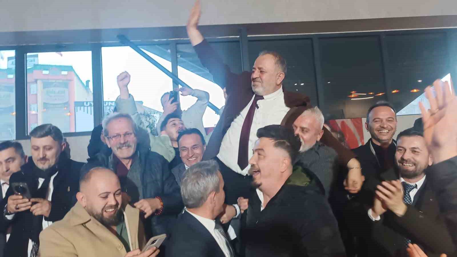 Karabük Berberler ve Kuaförler Odasında Işık güven tazeledi
Karabük Berberler ve Kuaförler Odasında Işık güven tazeledi