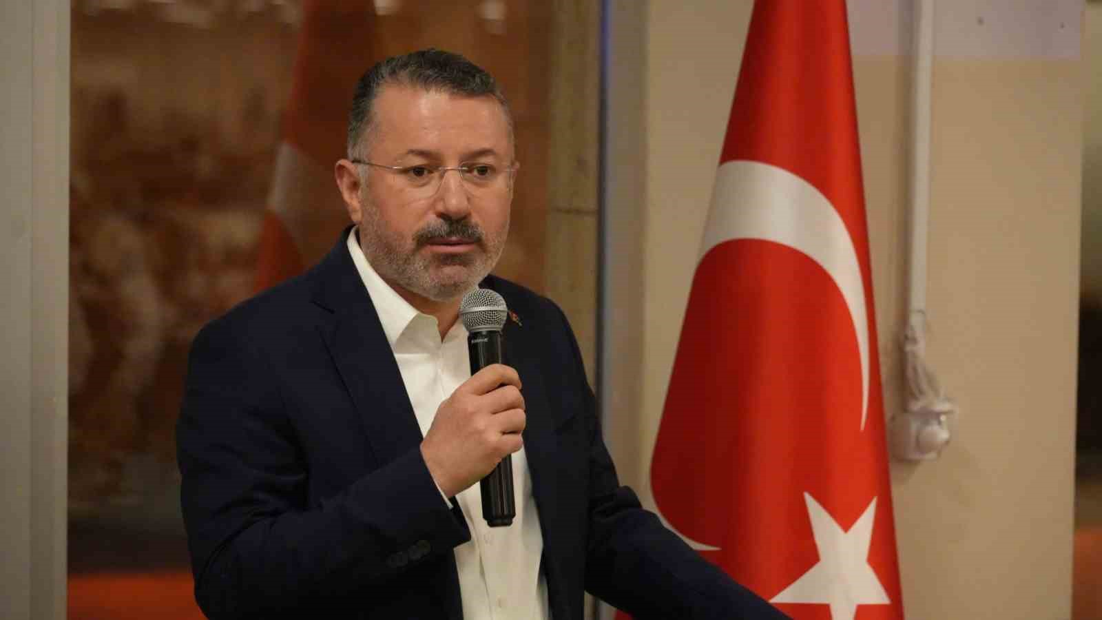 Karabük Üniversitesi’nde şehitler için iftar programı düzenlendi
Karabük Üniversitesi’nde şehitler için iftar programı düzenlendi
