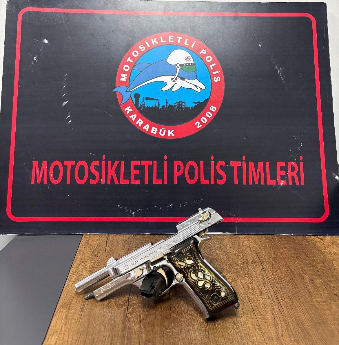 Karabük’te 15 günlük asayiş bilançosu: 47 aranan şahıs yakalandı
Karabük’te 15 günlük asayiş bilançosu: 47 aranan şahıs yakalandı