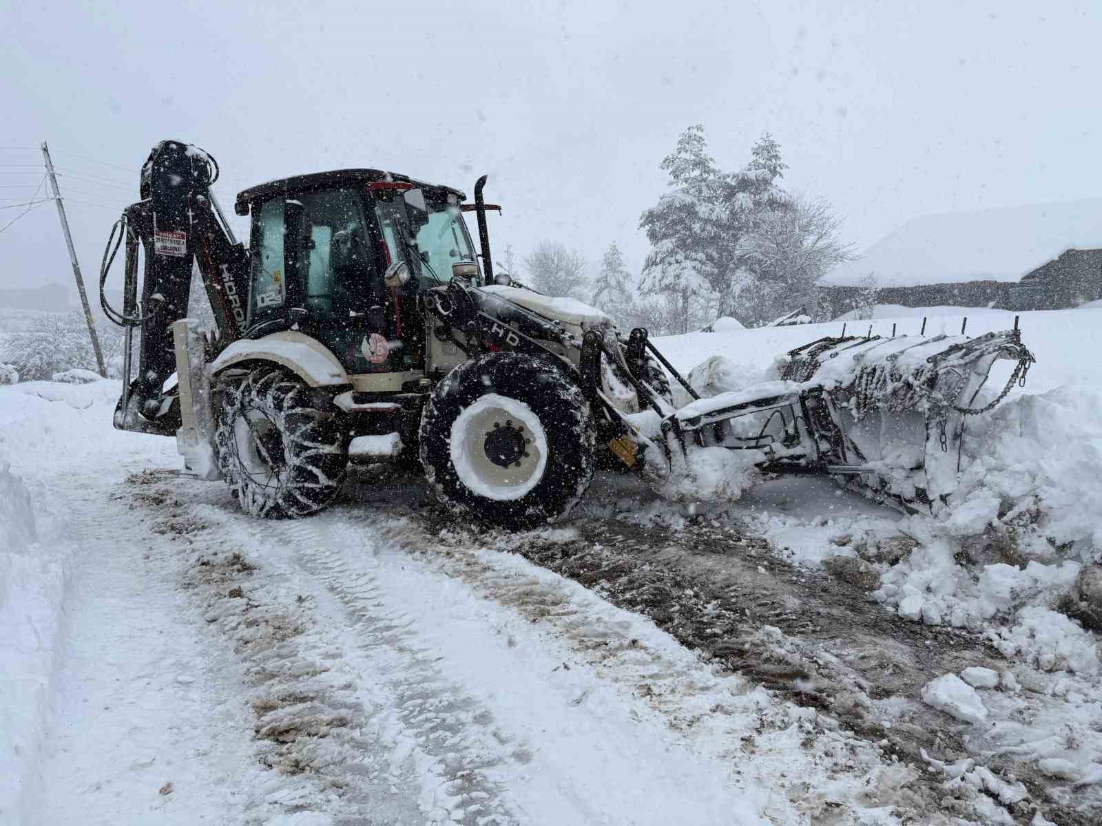Karabük’te 30 köy yolu ulaşıma açıldı
