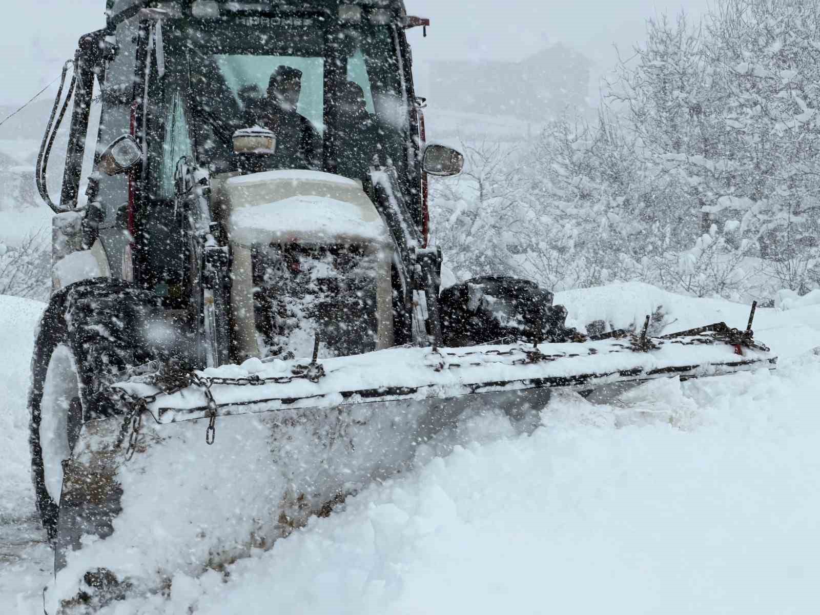 Karabük’te 30 köy yolu ulaşıma açıldı
