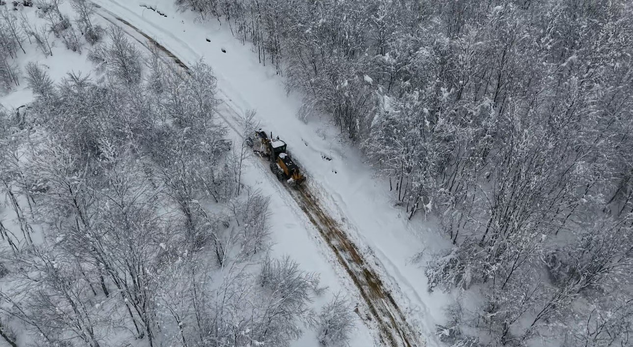 Karabük’te kapalı 123 köy yolu ulaşıma açıldı
