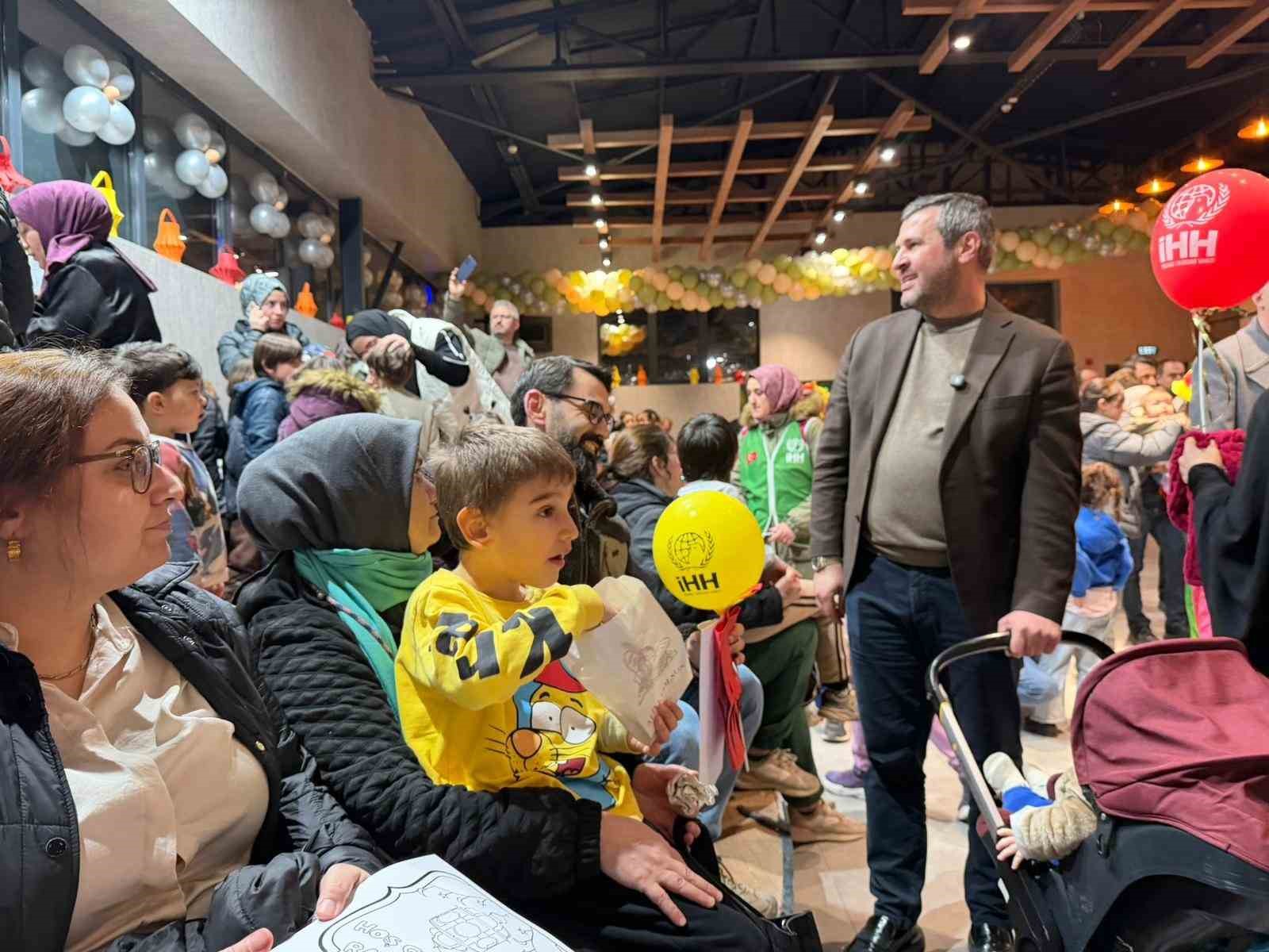 Karabük’te Ramazan coşkusu sokaklara taştı: Fener alayı ve Ramazan sokağına yoğun ilgi
