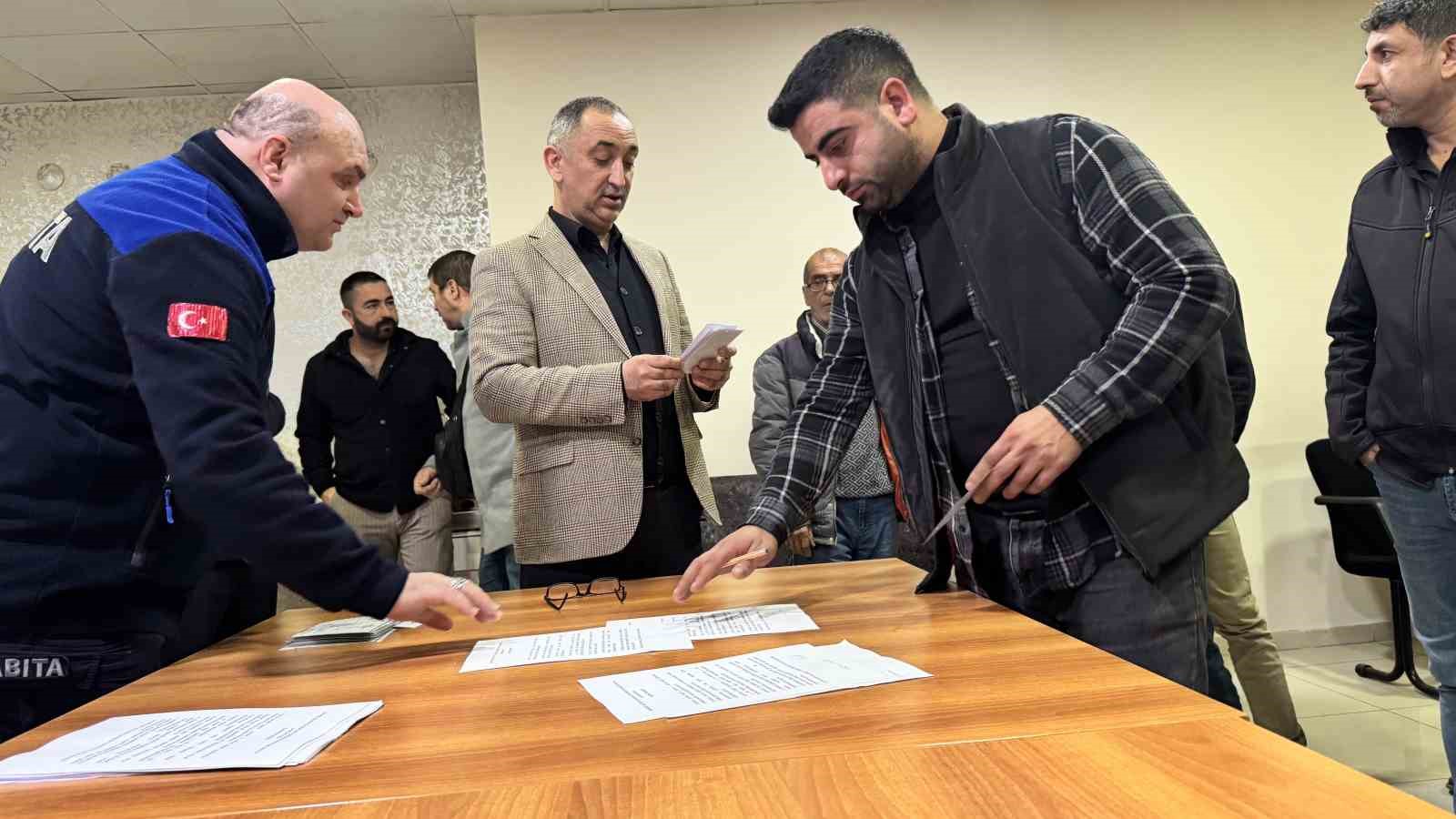 Karabük’te Ramazan geleneği sürüyor: 55 davulcu vatandaşları sahura kaldıracak
