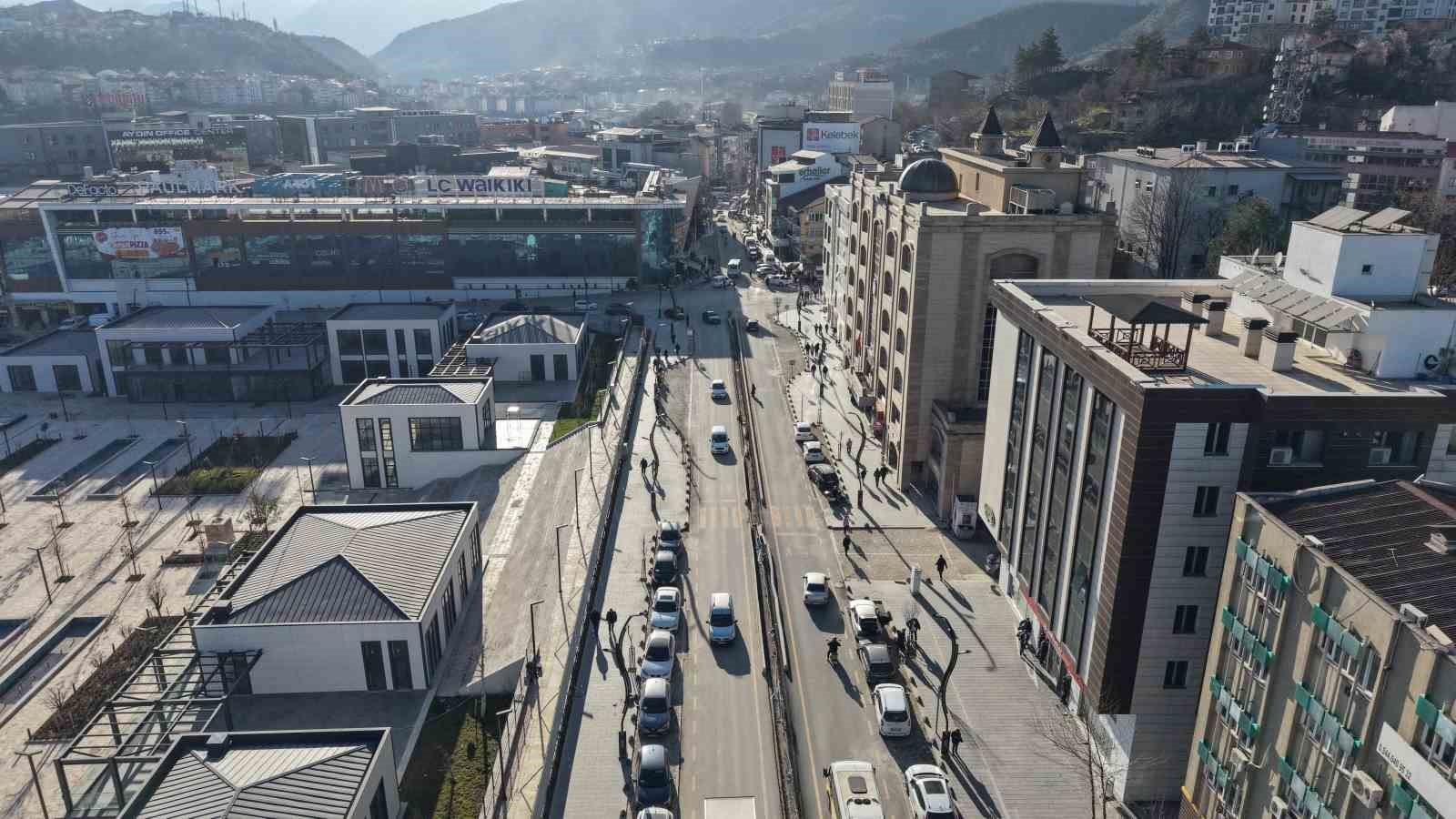 Karabük’te trafik denetimleri yoğunlaştırıldı
Karabük’te trafik denetimleri yoğunlaştırıldı