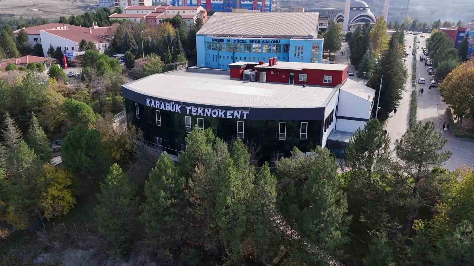 Karabük’ten 4 ülkeye sağlık yazılımı ihracı
Karabük’ten 4 ülkeye sağlık yazılımı ihracı