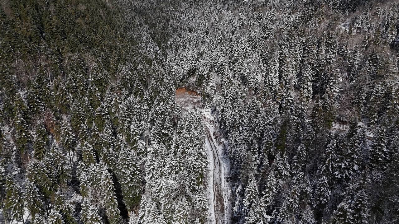 Karabük’ün beyaza bürünen yüksek kesimleri dronla görüntülendi
