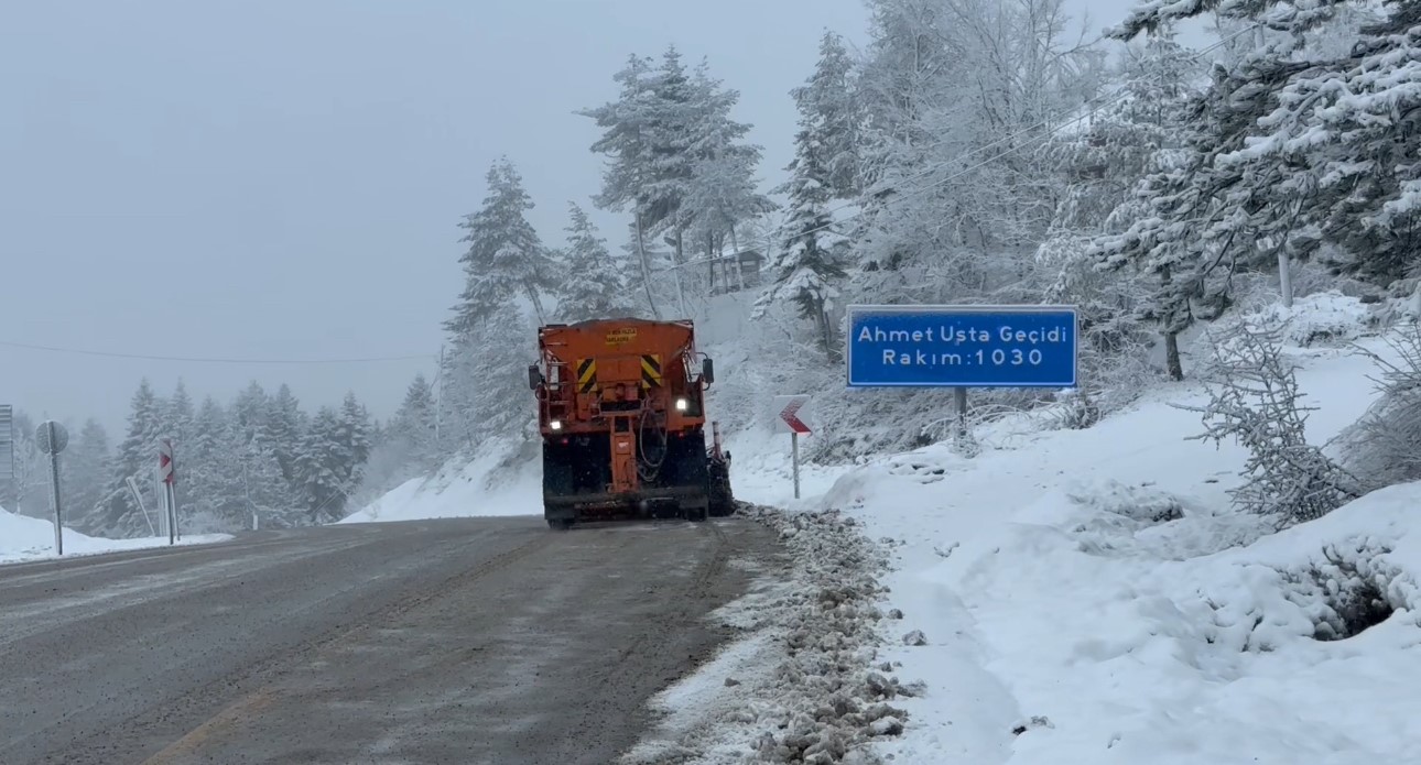 Karabük’ün yüksek kesimleri yeniden beyaza büründü
