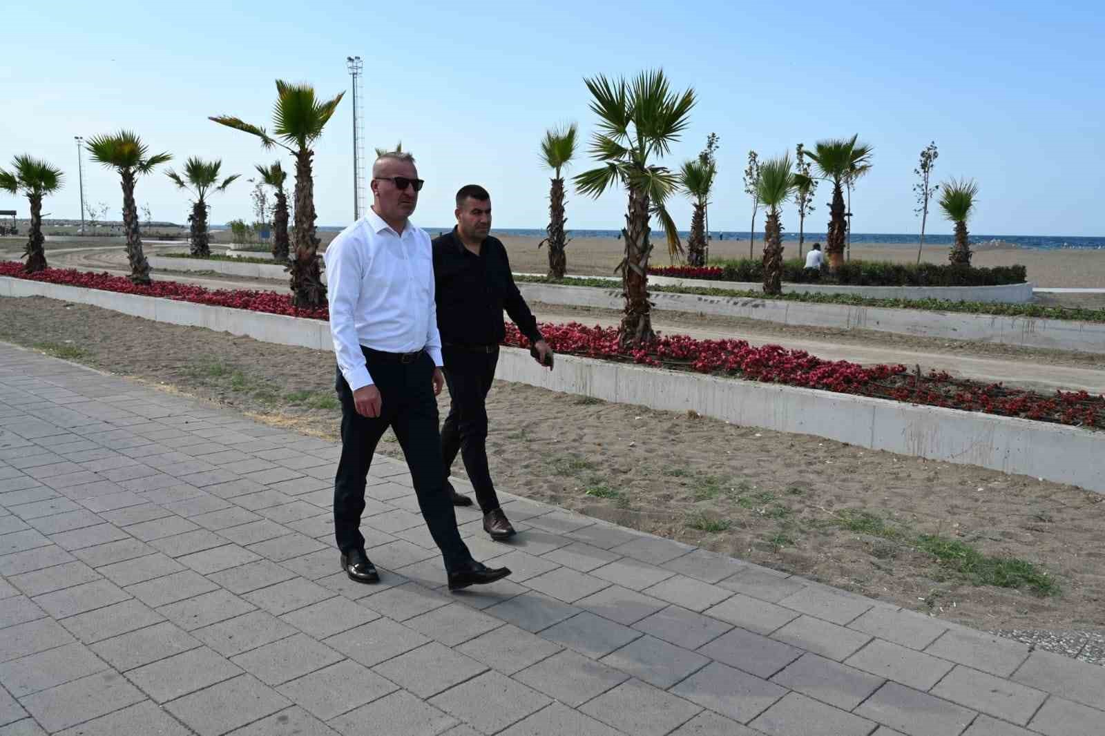 Karacabey’de park ve bahçelerde göz dolduran çalışmalar
Karacabey’de park ve bahçelerde göz dolduran çalışmalar