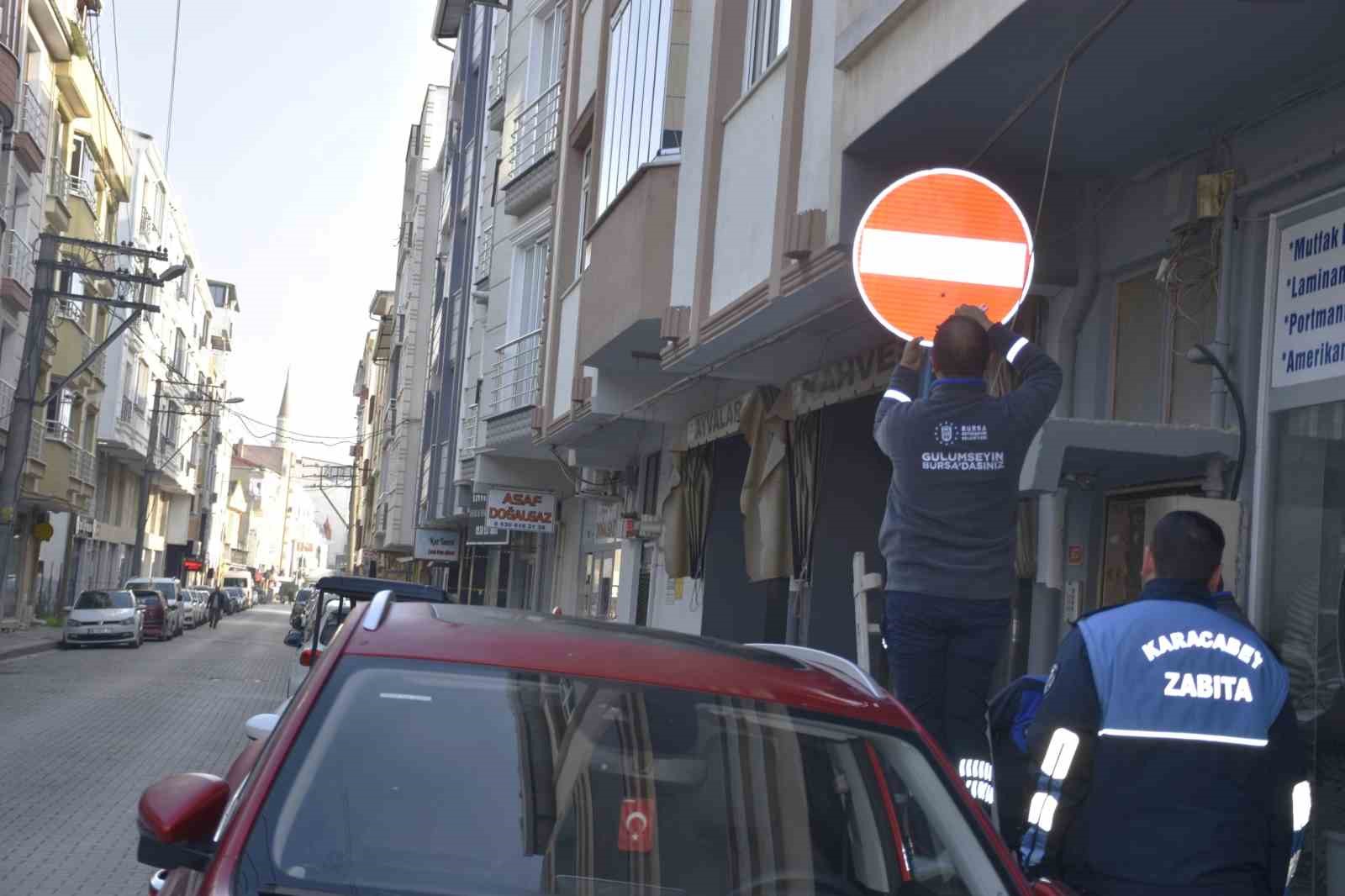 Karacabey’de tek yön uygulaması başladı
