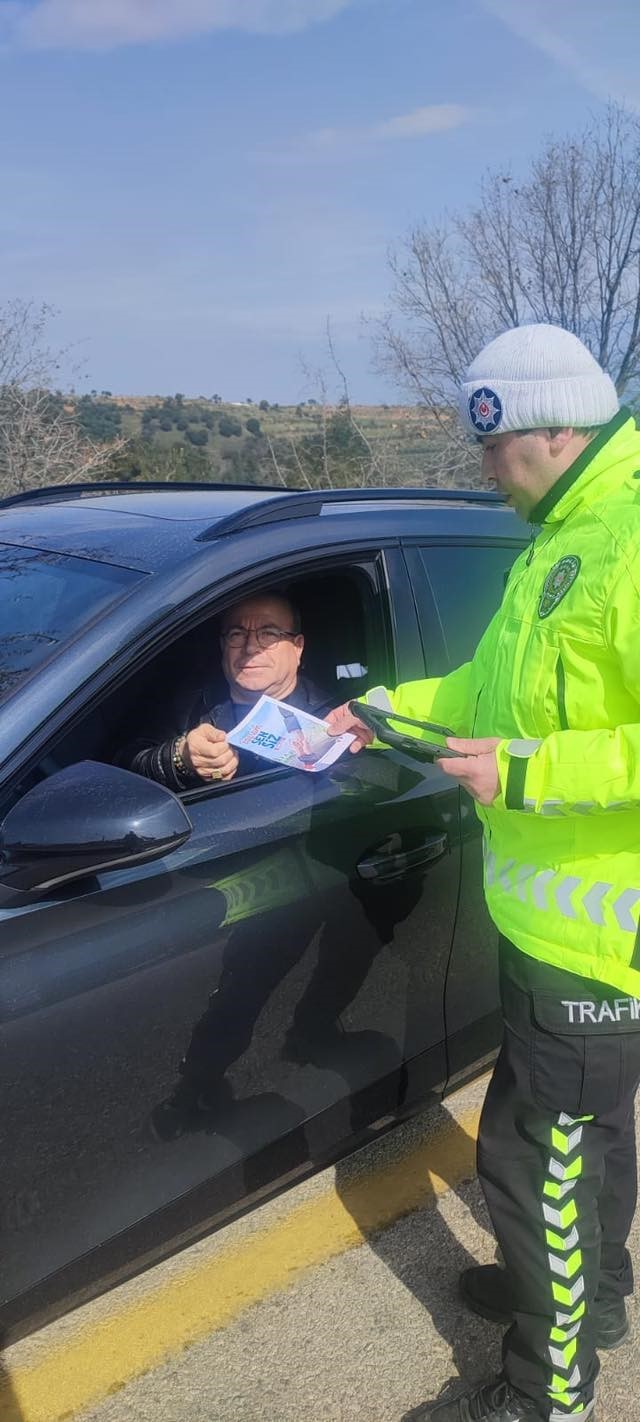 Karacasu’da bayramda trafik ekipleri sahada
