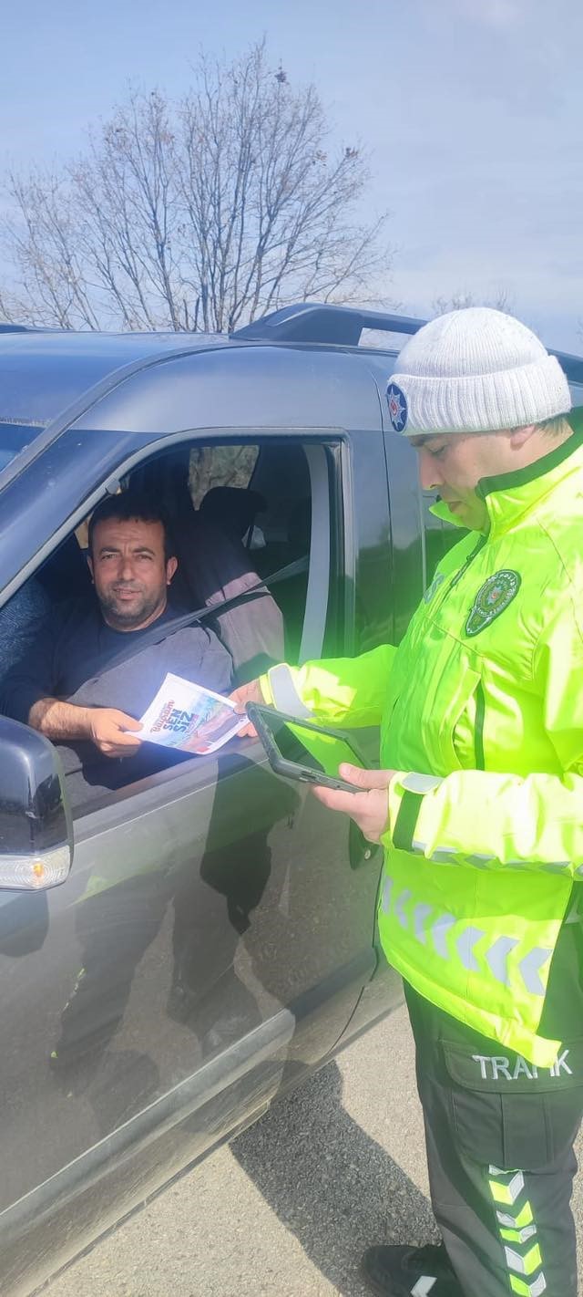 Karacasu’da bayramda trafik ekipleri sahada
