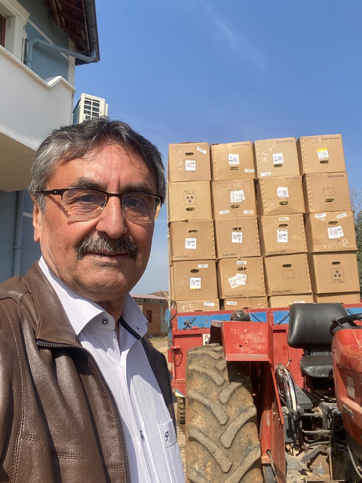 Karacasu’da çiftçilerin tütün mesaisi başladı
