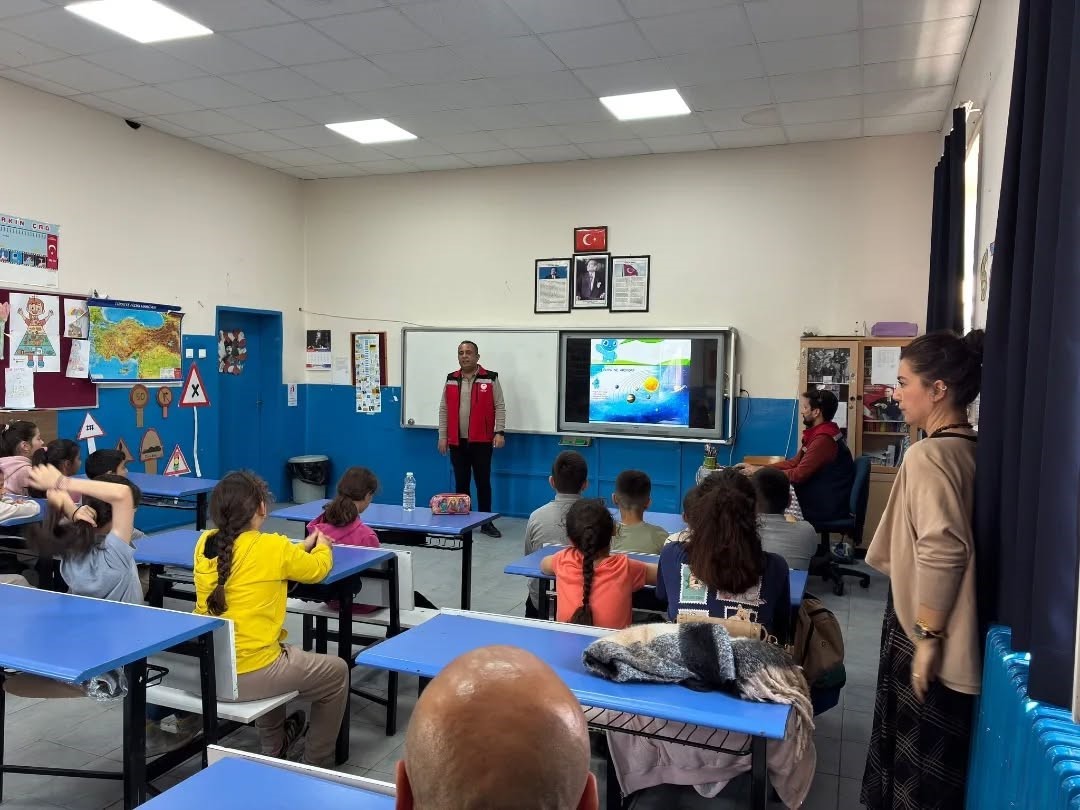 Karacasu’da öğrencilere su verimliliğinin önemi anlatıldı
