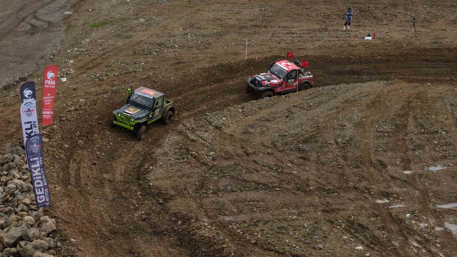 Karadeniz sahilinde adrenalin fırtınası: Trabzon’da off-road yarışları, final etabıyla devam etti
