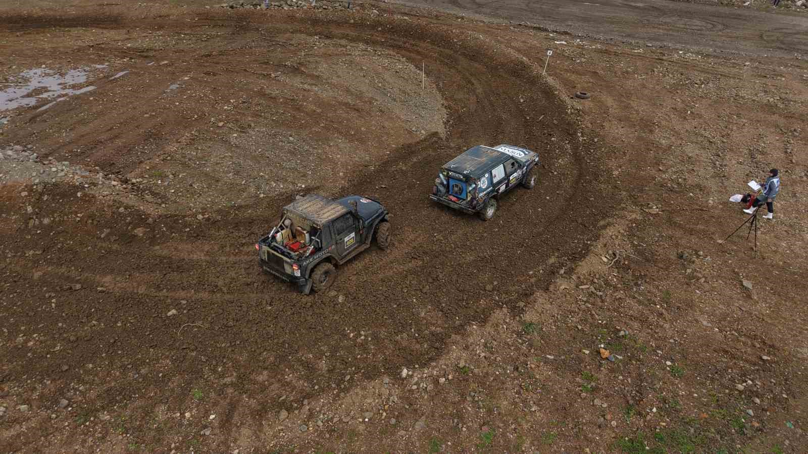 Karadeniz sahilinde adrenalin fırtınası: Trabzon’da off-road yarışları, final etabıyla devam etti
