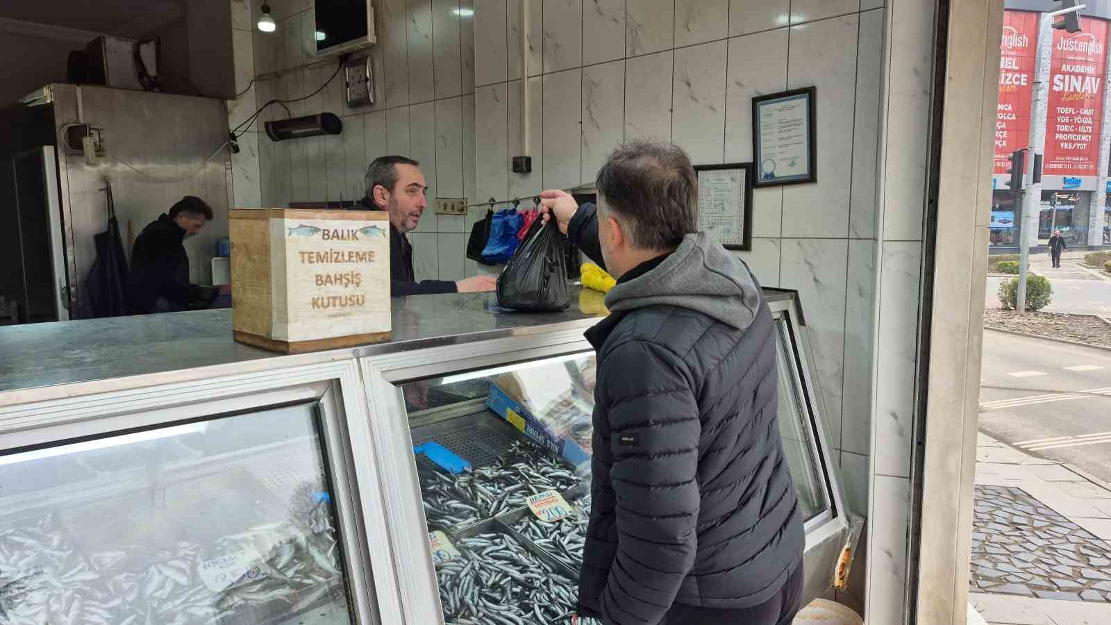 Karadeniz’de hamsi yerini istavrite bıraktı
