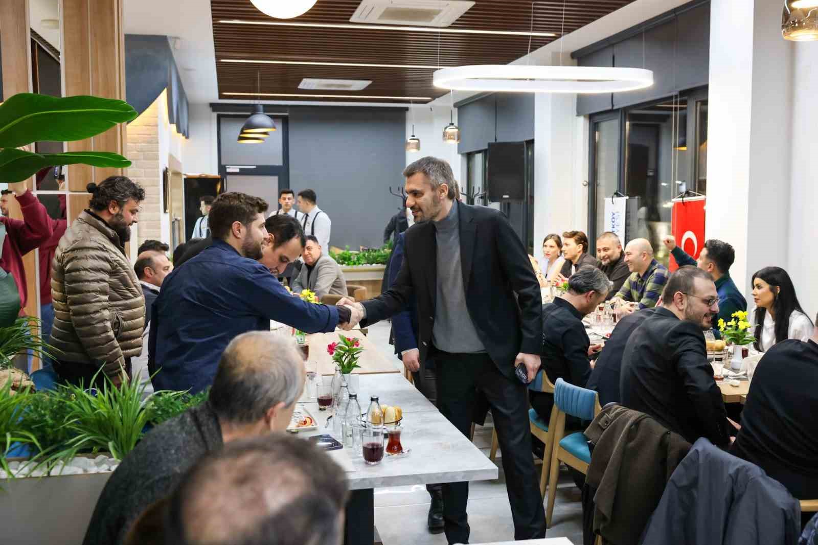 Karadeniz’e karşı radyo buluşması: Arnavutköy’de mikrofonlar aynı masada
