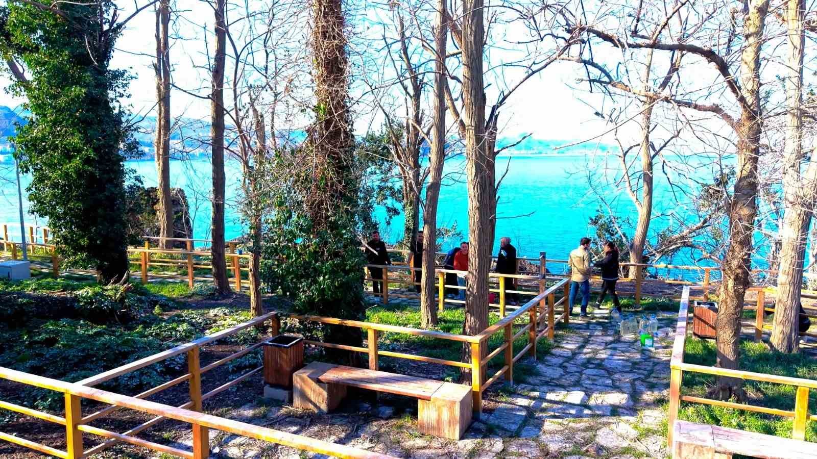 Karadeniz’in yaşanabilir tek adası olan Giresun Adasında kapsamlı temizlik yapıldı
