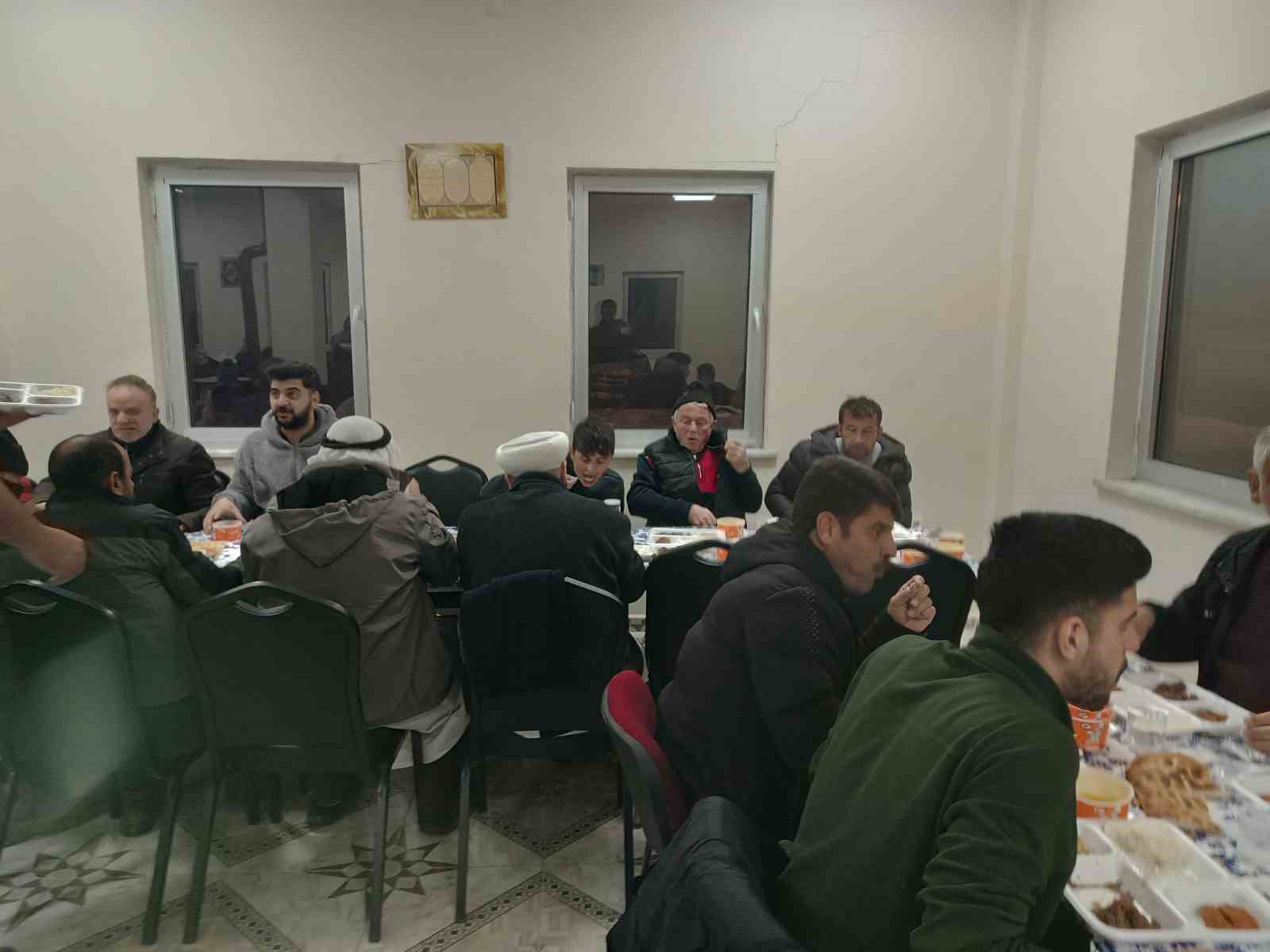 Karadenizliler Van’da geleneksel iftarda buluştu
