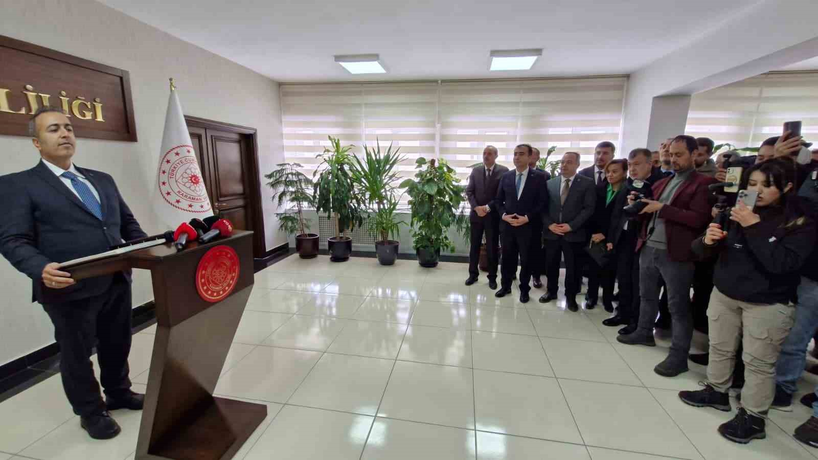 Karaman Valisi Hayrettin Çiçek görevine başladı