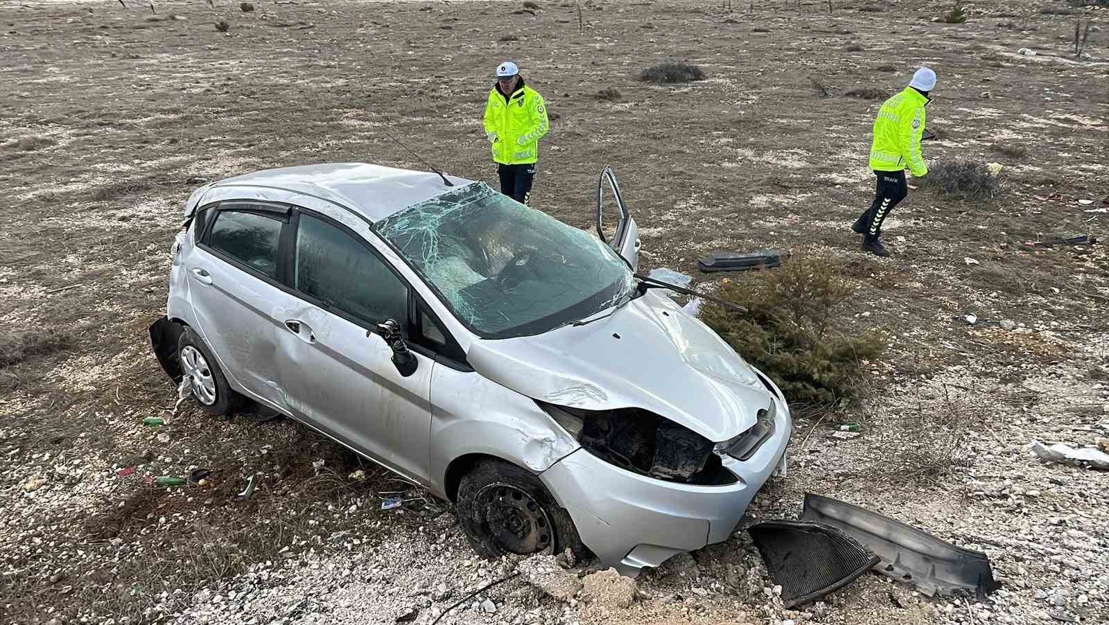 Karaman’da otomobil şarampole takla attı: 1 yaralı
