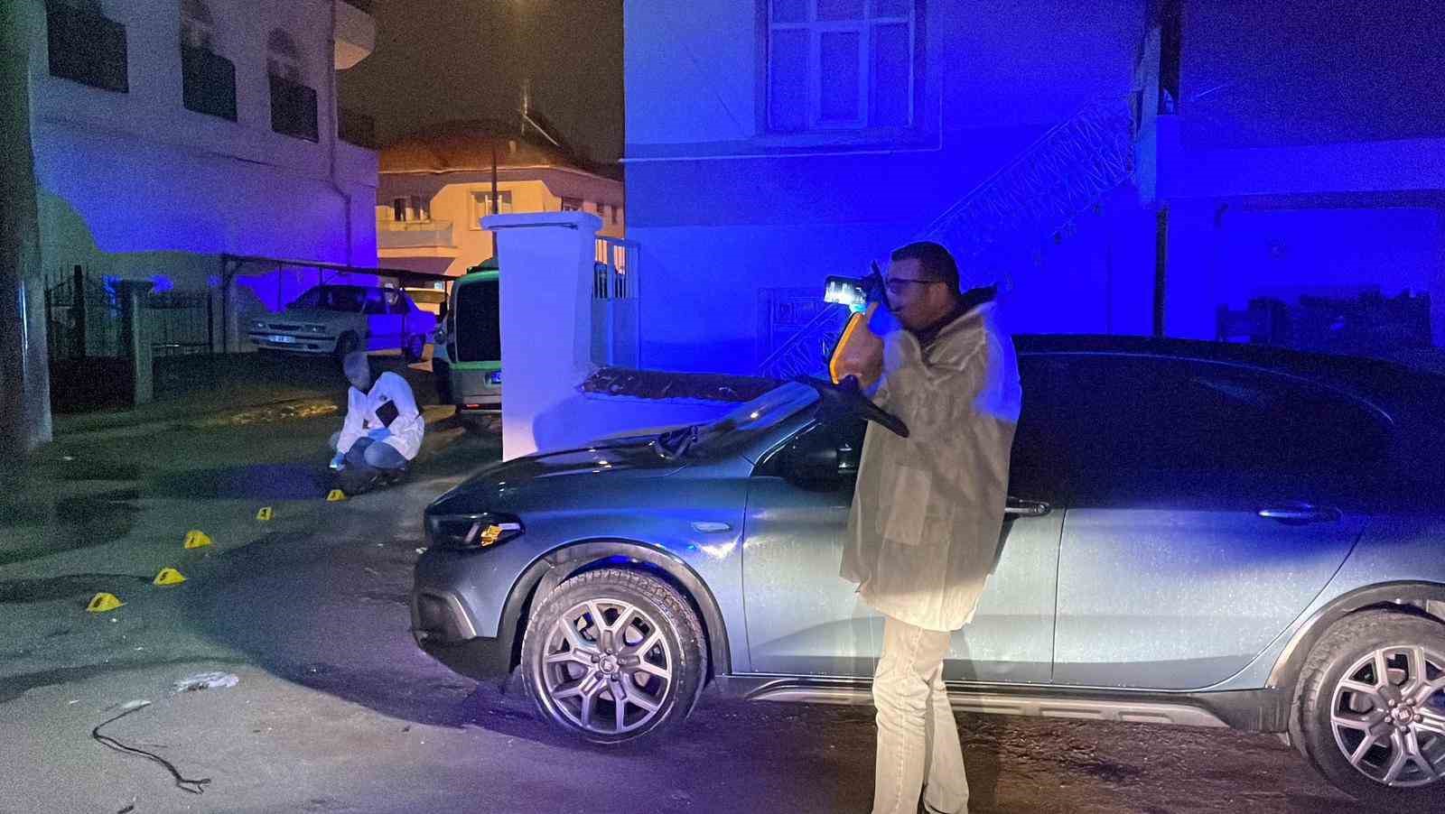 Karaman’da tüfekle rastgele ateş açıldı: Araç ve ev zarar gördü
