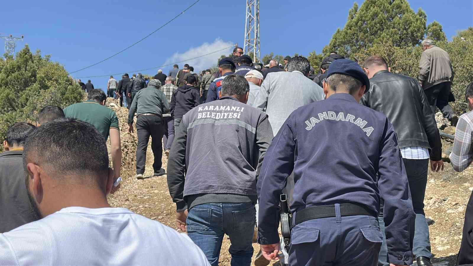 Karamanlı’da vatandaşlar mermer ocağına karşı ayaklandı
