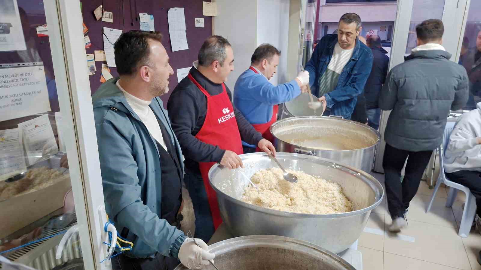 Karaören köylüleri ve misafirleri iftar yemeğinde bir araya geldi
