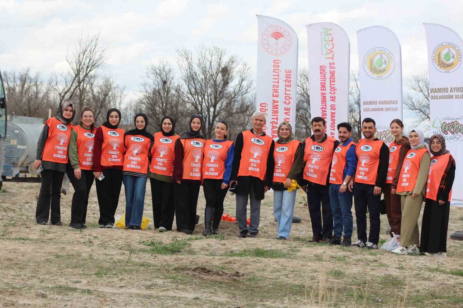Karapınar’da erozyon sahasına fidan dikildi
