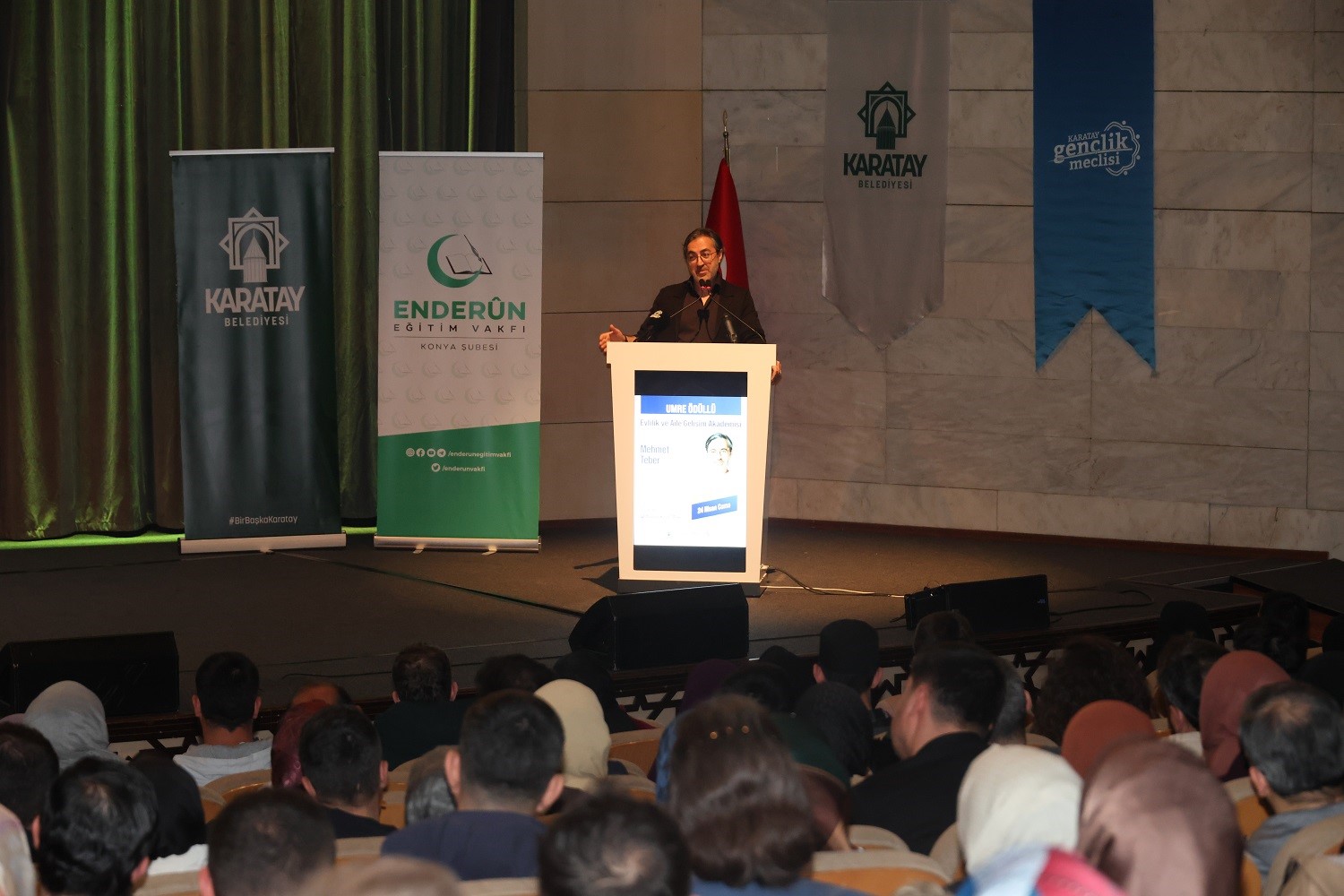 Karatay’da "Evlilik ve Aile Gelişim Akademisi" yoğun ilgiyle sürüyor
