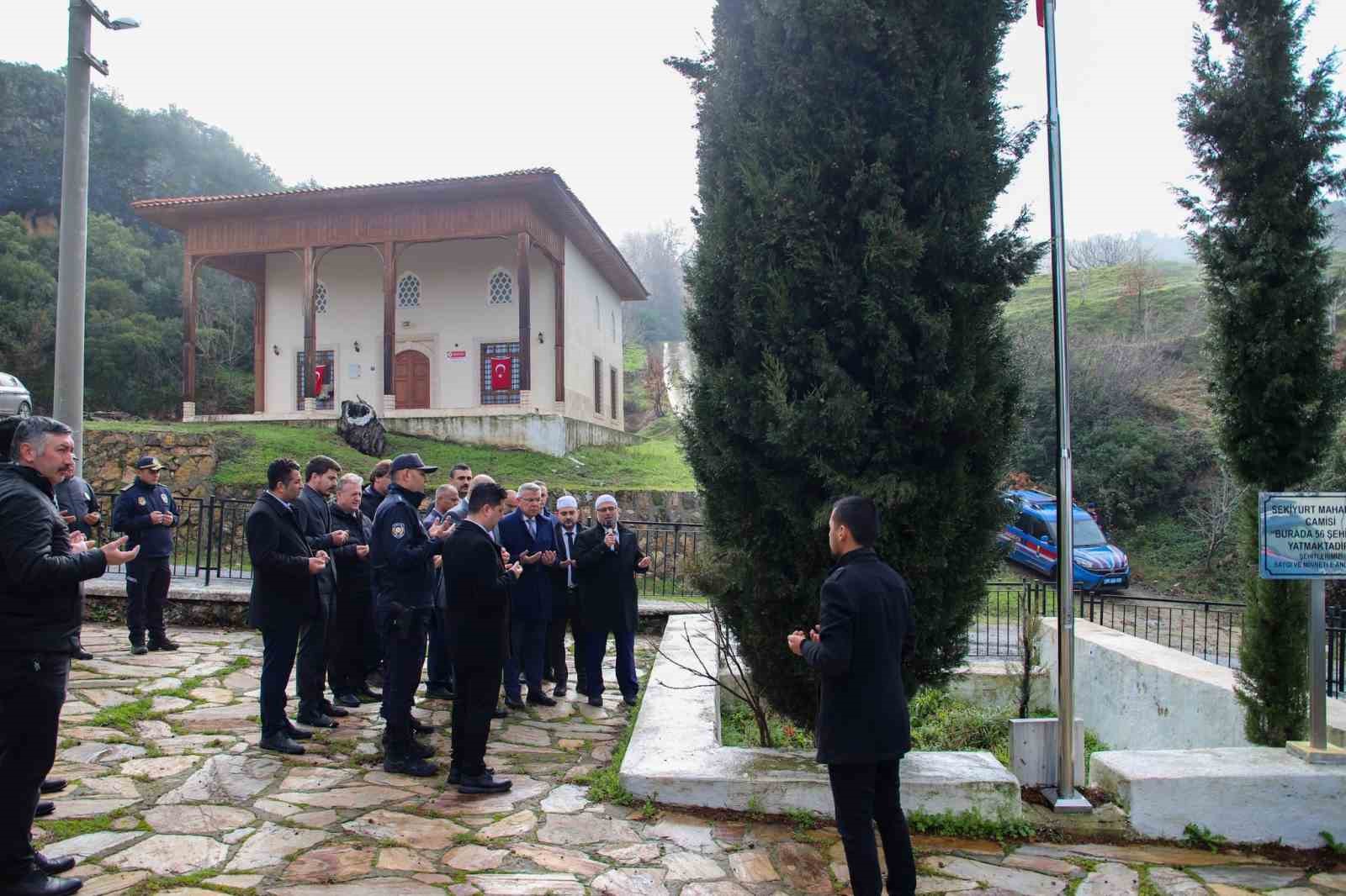 Karatepe şehitleri dualarla anıldı
