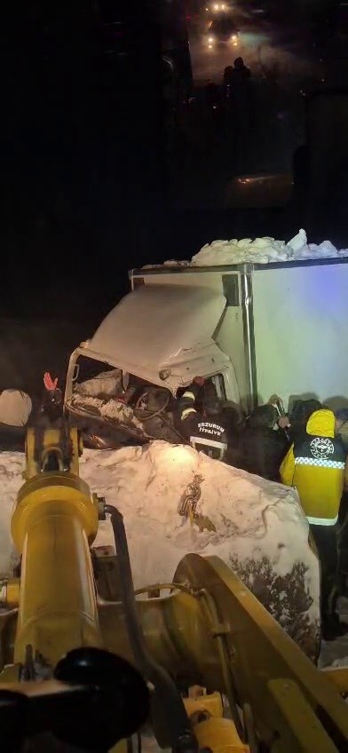 Karayazı’da tipi kazaya neden oldu: 1 ölü
