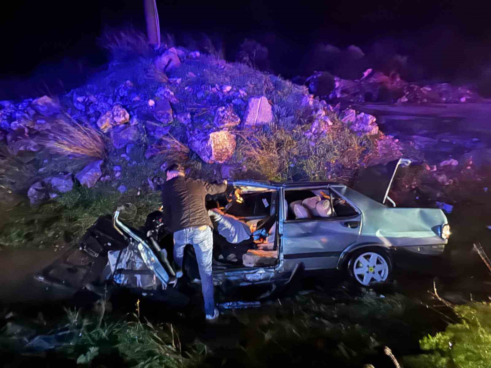 Karayolu savaş alanına döndü: 3 yaralı
