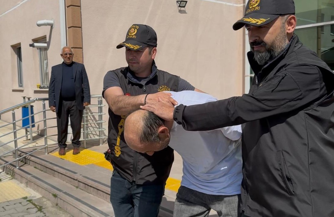 Kardeşini öldüren zanlı adliyeye sevk edildi
