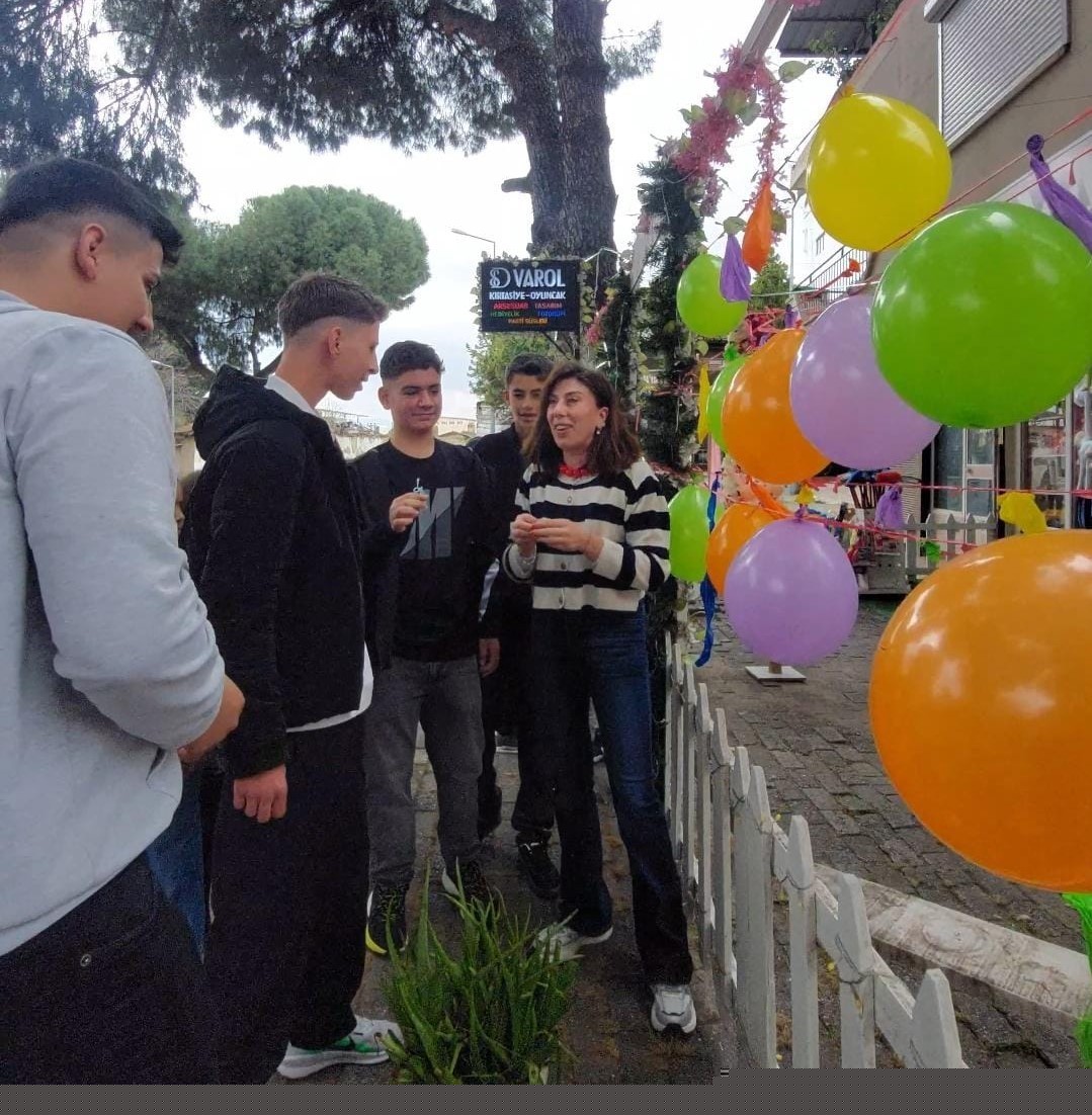 Kardeşköy’de çocuklar çift bayram yaptı
