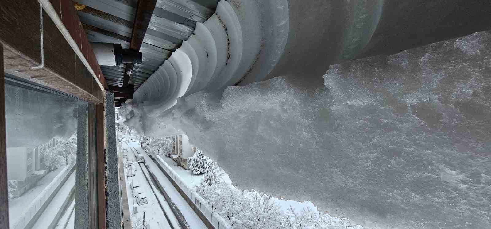 Karın başkenti Bitlis’te kış geri geldi
