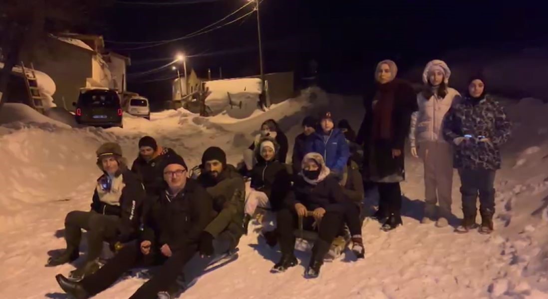 Karın tadını çıkarmak için İstanbul’dan Sivas’a akın ettiler
