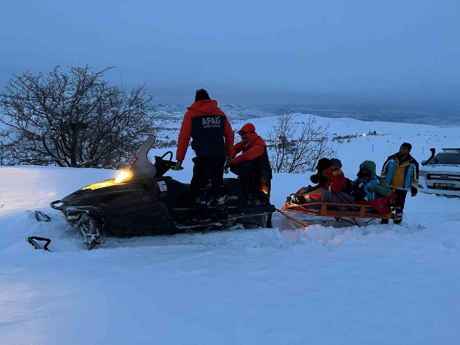 Karla mücadelede güç birliği: Tunceli’de zamanla yarış
