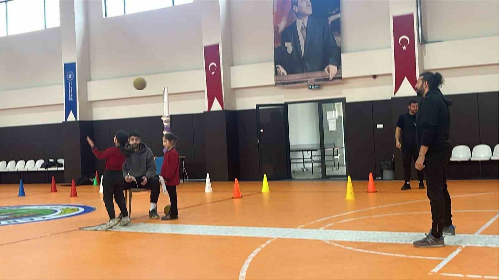 Karpuzlu’da yetenek taraması başladı
Karpuzlu’da yetenek taraması başladı