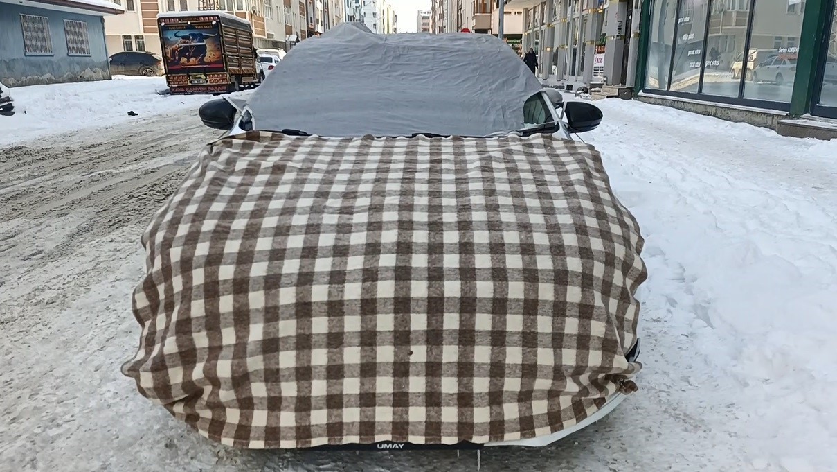 Kars eksi 15’i gördü: Baharda Sibirya soğukları etkili oluyor
Kars eksi 15’i gördü: Baharda Sibirya soğukları etkili oluyor