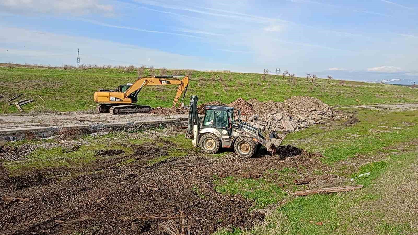 Kars-Gümrü demiryolu hattında çalışmalar başladı
