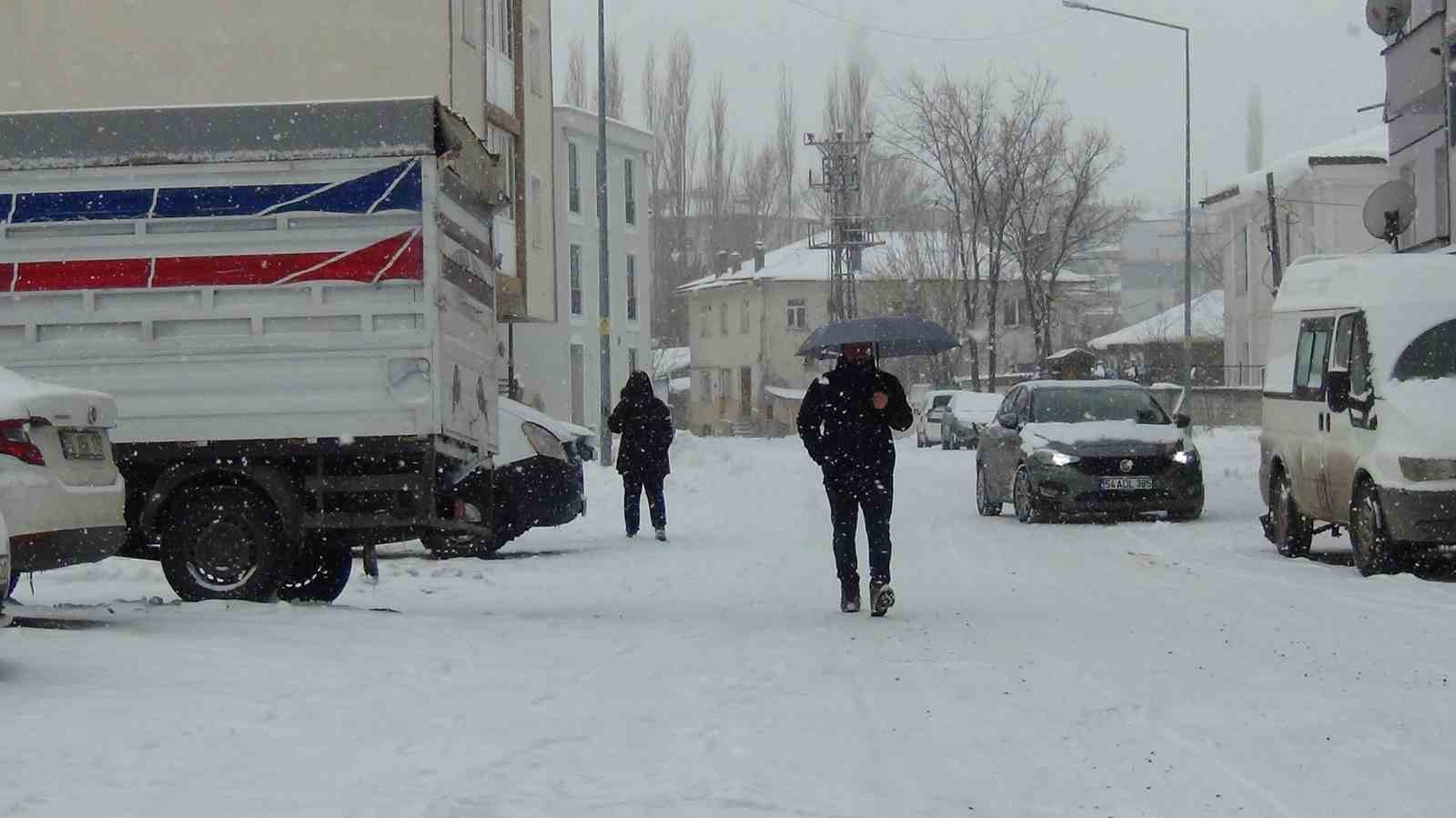 Kars martta beyaza büründü
Kars martta beyaza büründü