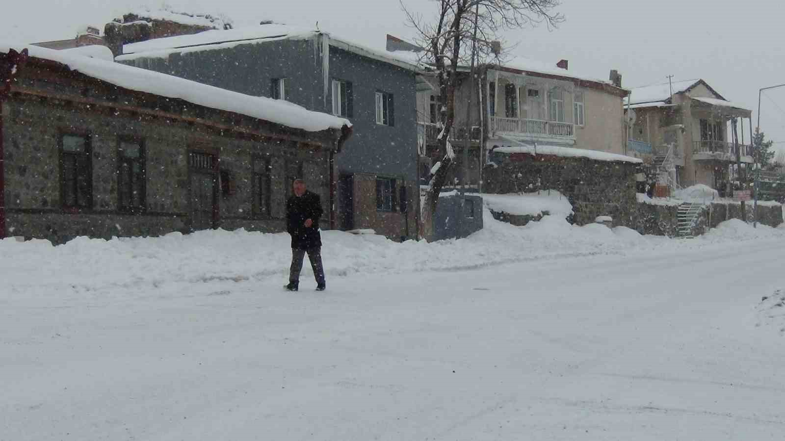 Kars martta beyaza büründü
Kars martta beyaza büründü