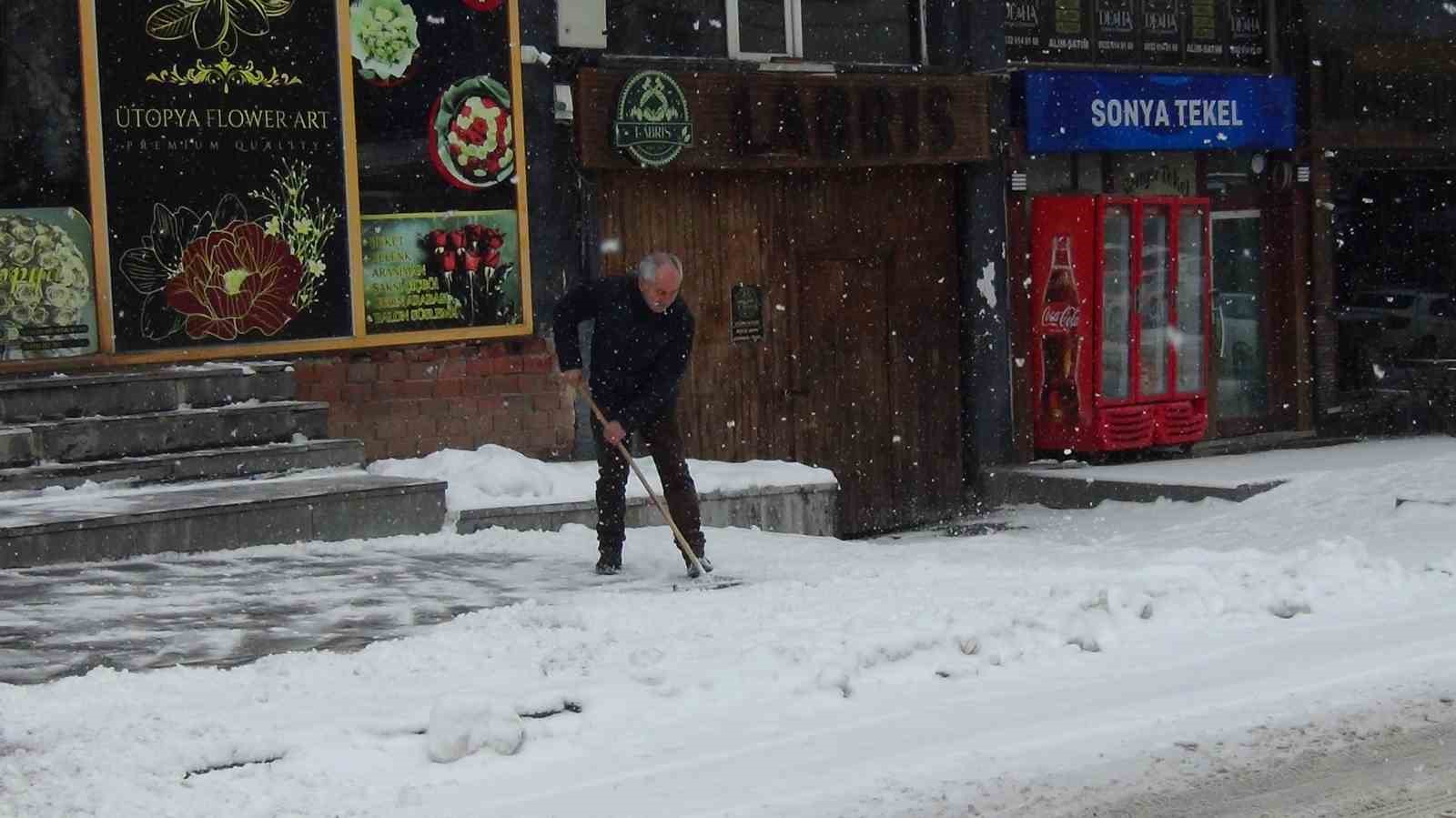 Kars martta beyaza büründü
Kars martta beyaza büründü