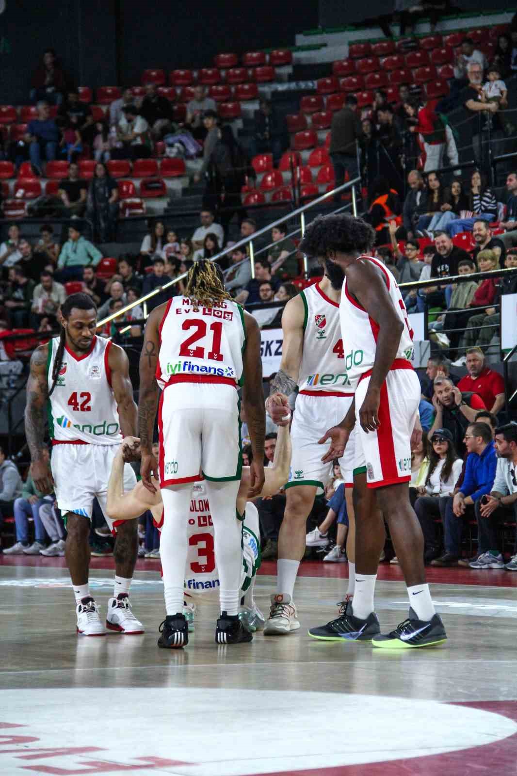 Karşıyaka Basketbol, 7 maç sonra kazandı
