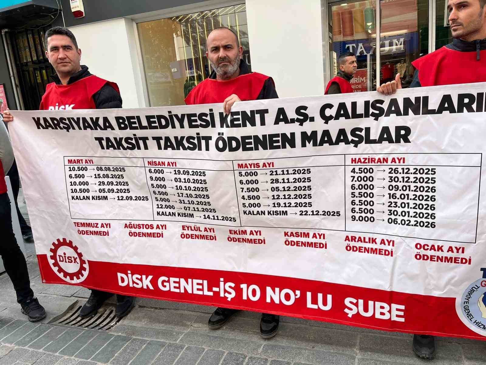 Karşıyaka Belediyesinde maaş alamayan işçiler sokağa döküldü
